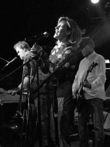 Beth on Lead Vocals | Sugar Buzz Band