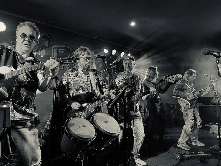 IMG_6980 Sugar Buzz Minnesota Cover Band at the Bloomington VFW