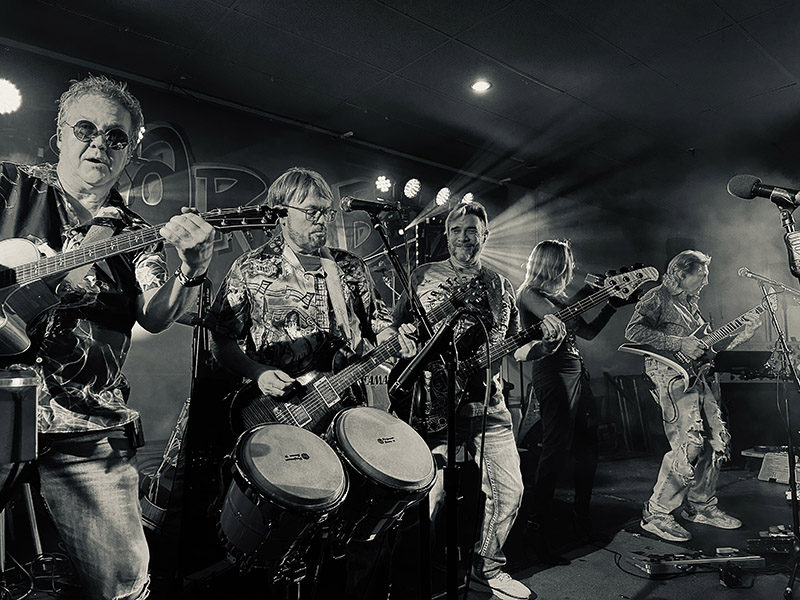 IMG_6980 Sugar Buzz Minnesota Cover Band at the Bloomington VFW