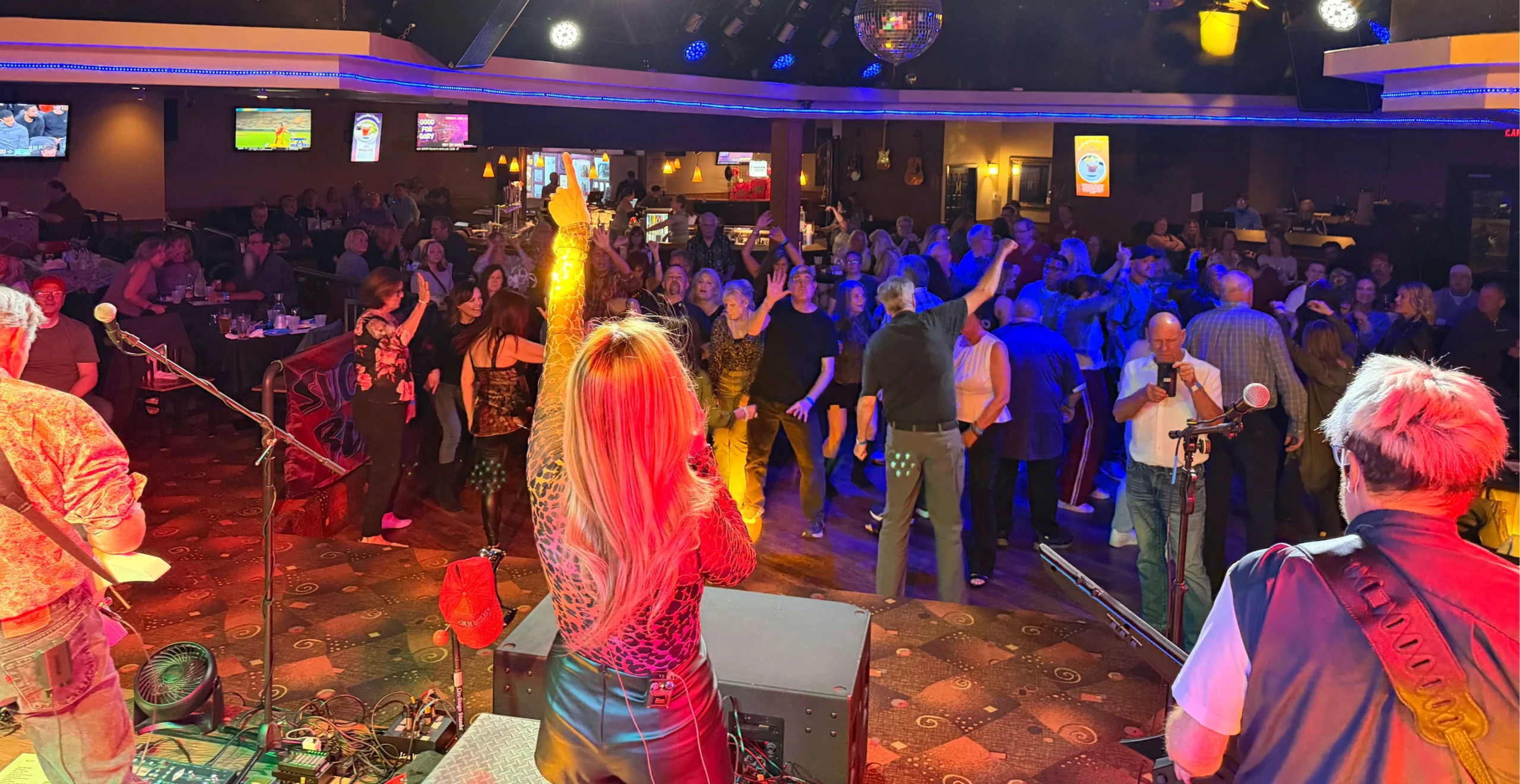 Sugar Buzz Minnesota Cover Band at Bogart’s Entertainment Center